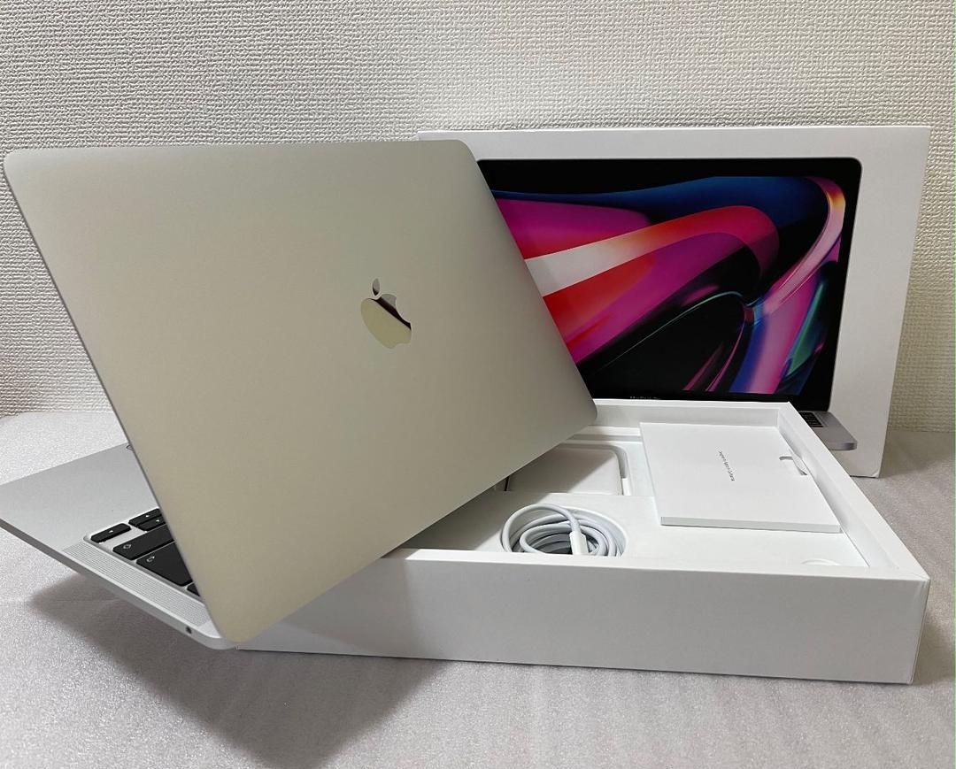 MacBook Pro 2022年モデル 13インチ/M2/メモリ 8GB/SSD 512GB