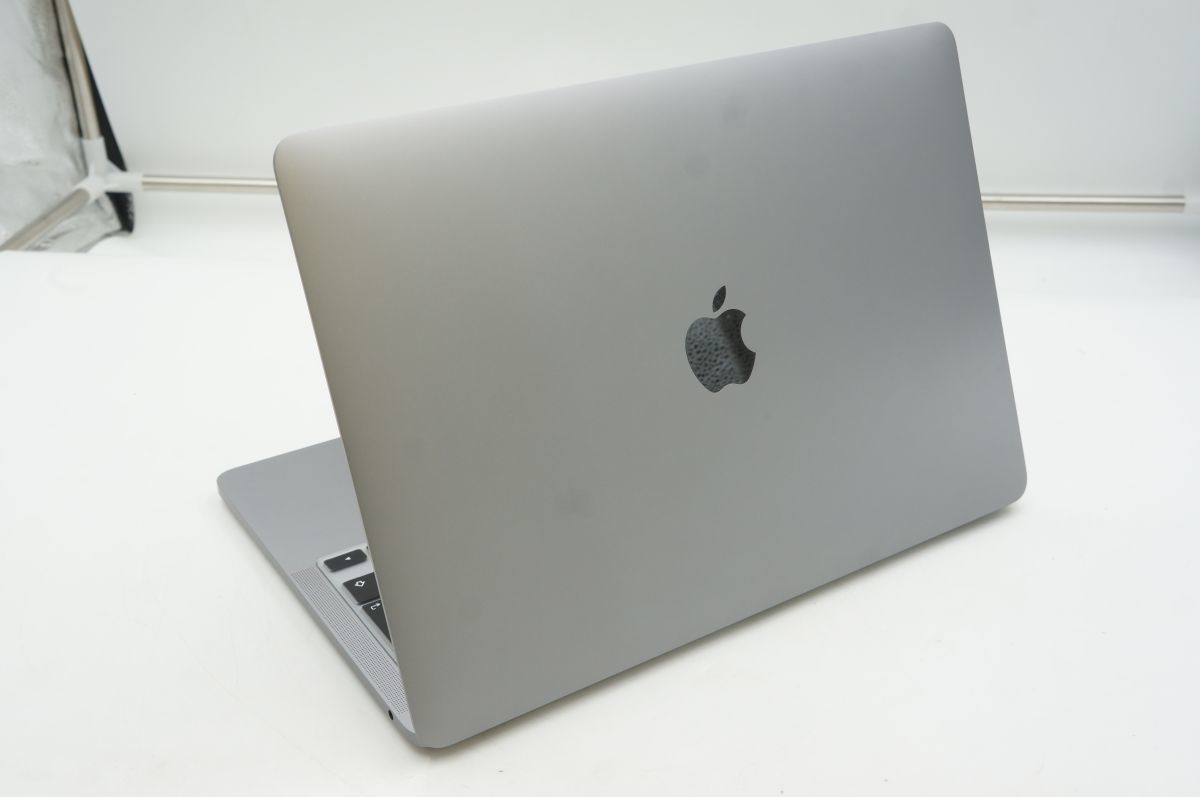 MacBook Pro 2020年モデル 13インチ/M1/メモリ 8GB/SSD 256GB