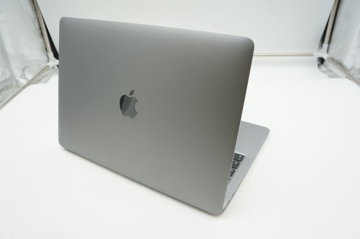 MacBook Air 2020年モデル 13インチ/M1/メモリ 16GB/SSD 256GB 