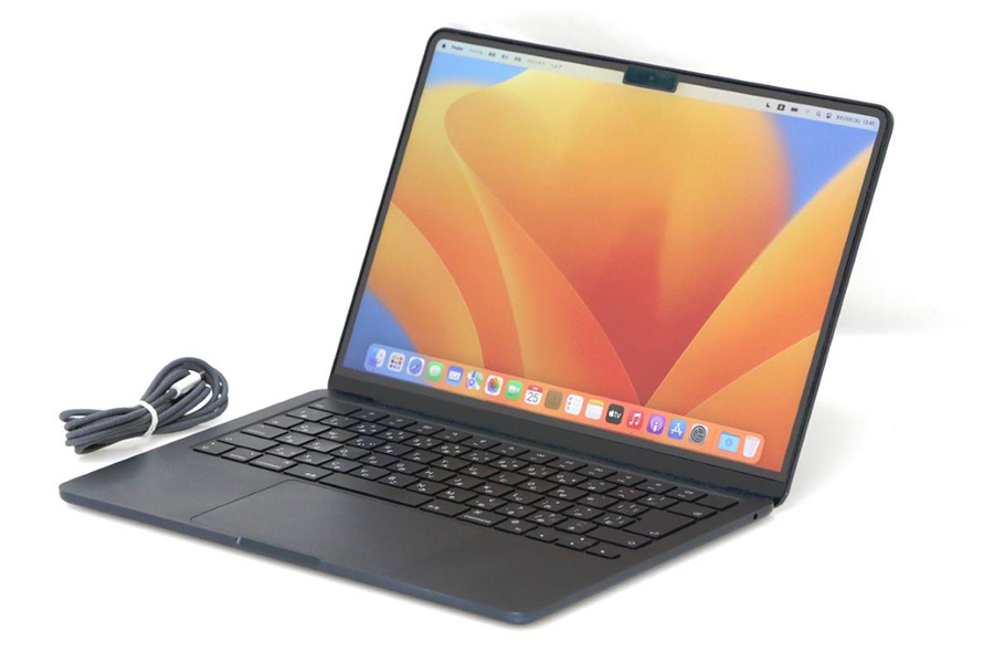 MacBook Air 13.6インチ Liquid Retinaディスプレイ Late 2024 M2 16GB 256GB
